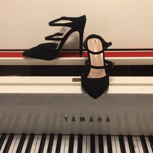 NWOT Black suede heels